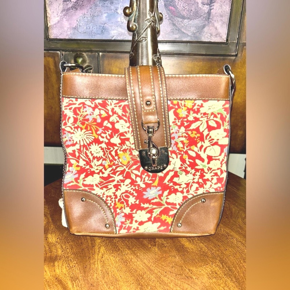 Vintage Chaps‎ Tapestry Crossbody Bag Red Gold Floral Print